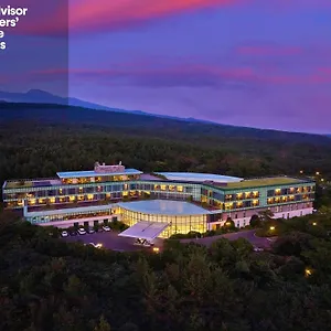 https://we-hotel.jejukoreahotels.com
